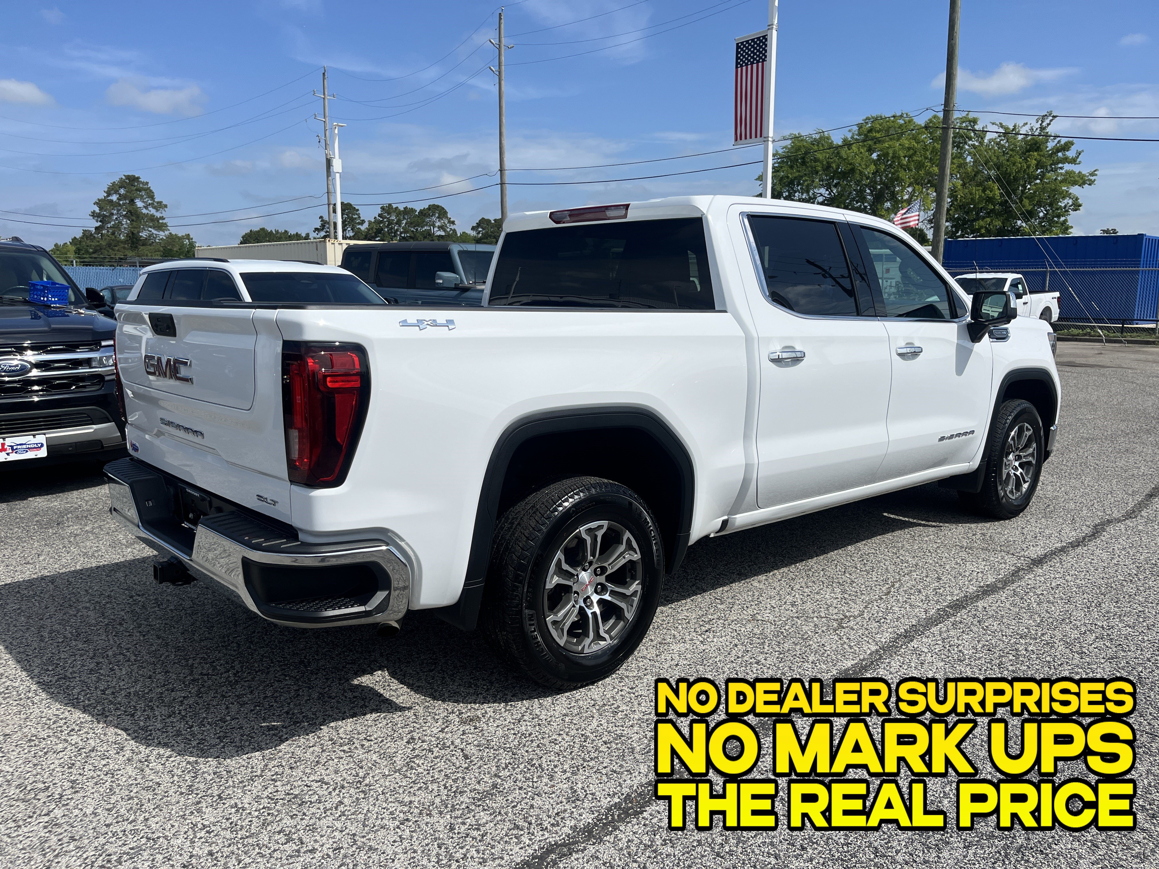 Used 2026 GMC Sierra 1500 SLT AWD/4WD image 2