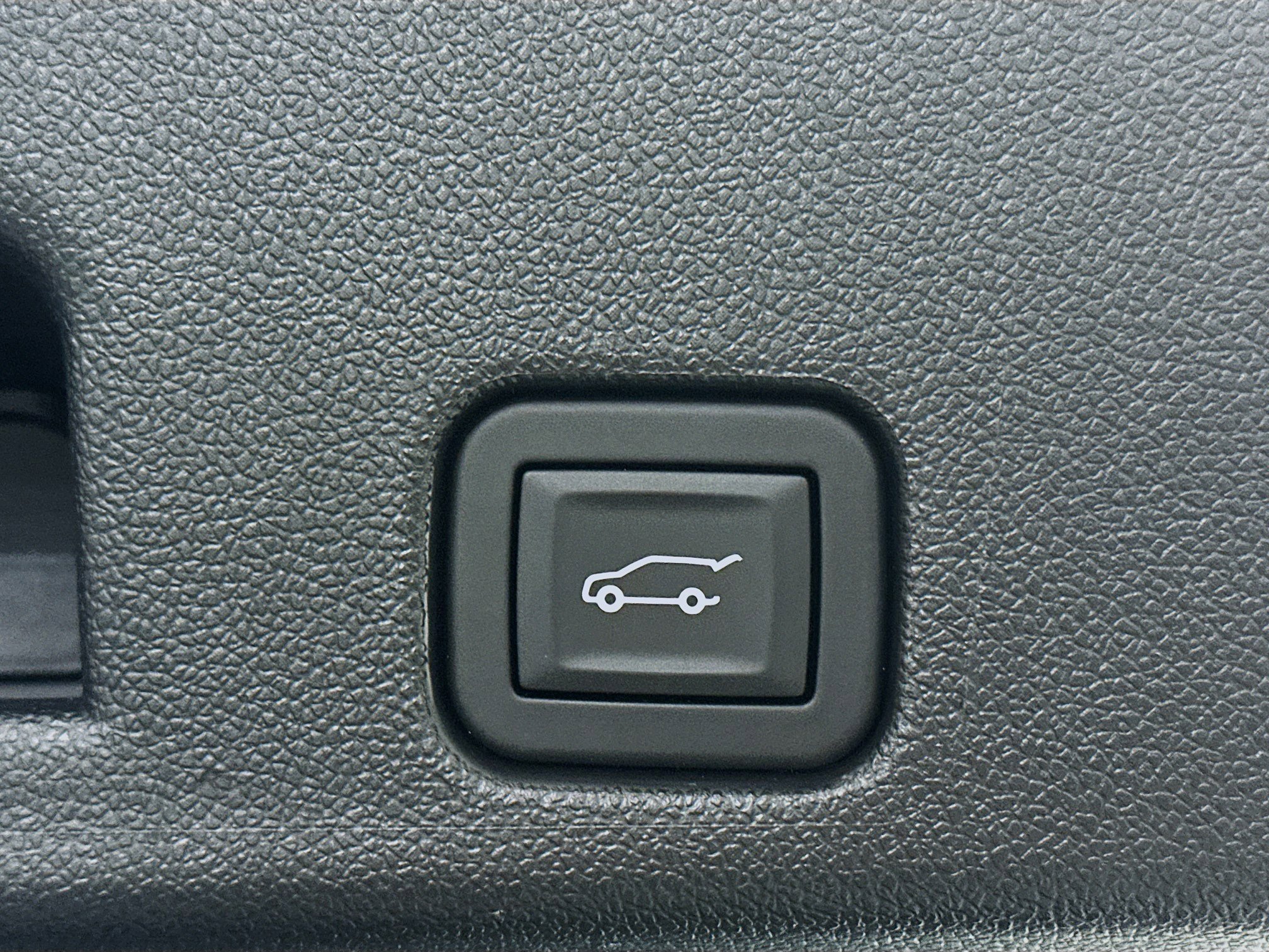 Used 2025 GMC Acadia Elevation image 32