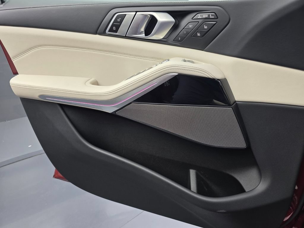 New 2026 BMW ALPINA XB7 AWD/4WD image 17