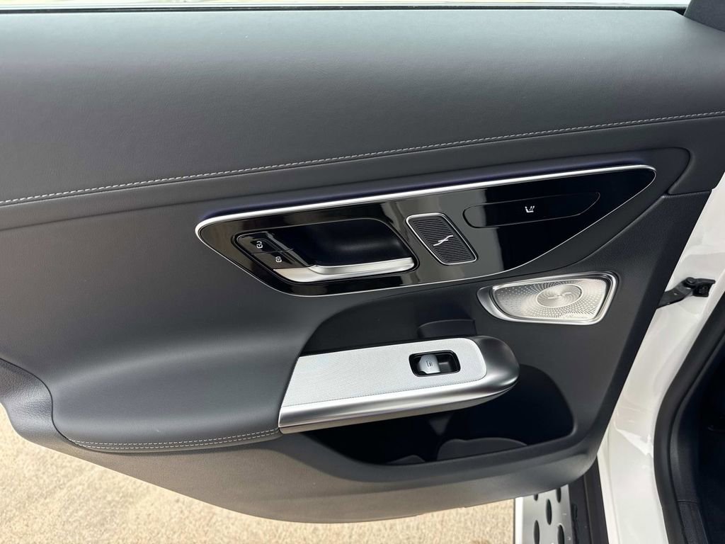 New 2025 Mercedes-Benz GLC 63 AMG S image 12