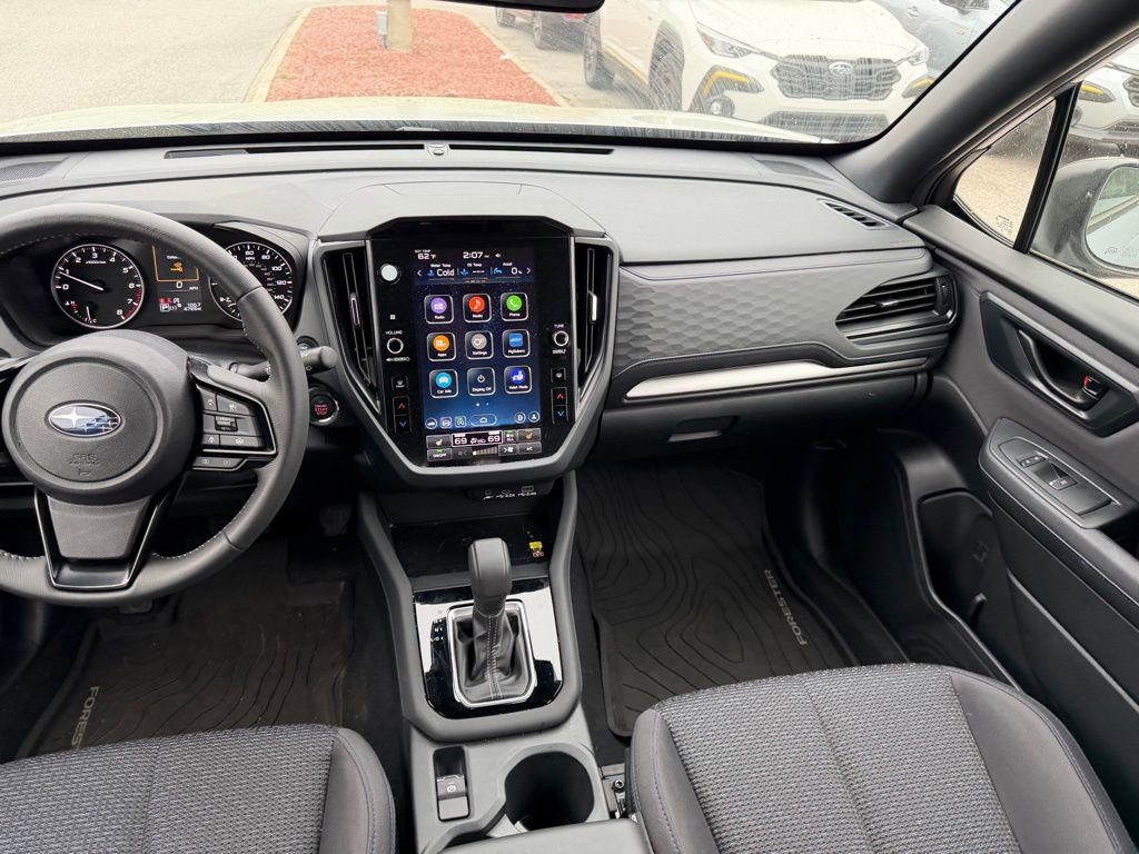 Used 2025 Subaru Forester Premium w/ Protection Package image 21