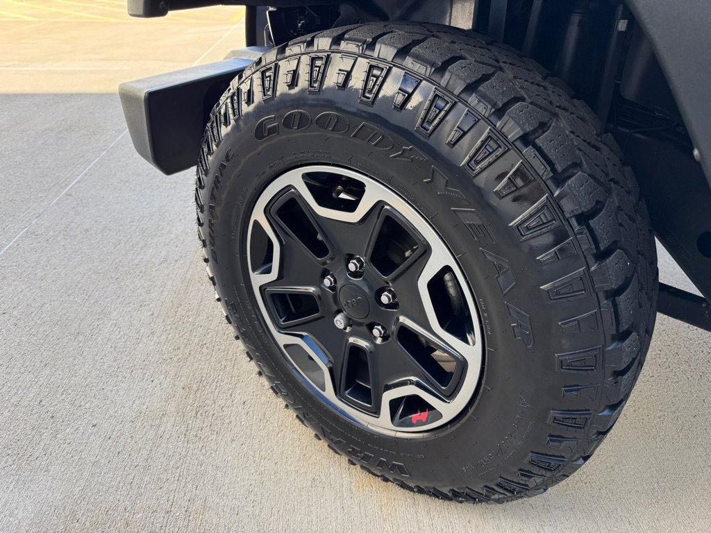 Used 2015 Jeep Wrangler Unlimited Sport w/ Quick Order Package 24S AWD/4WD image 11