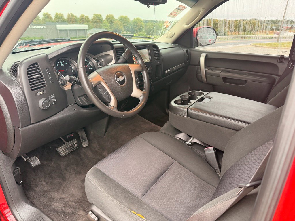 Used 2012 Chevrolet Silverado 1500 LT AWD/4WD image 24