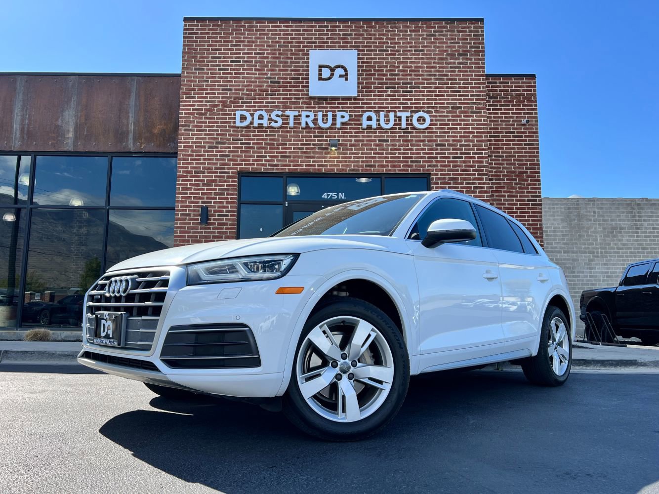 Used 2018 Audi Q5 2.0T Premium Plus w/ Premium Plus Package image 1