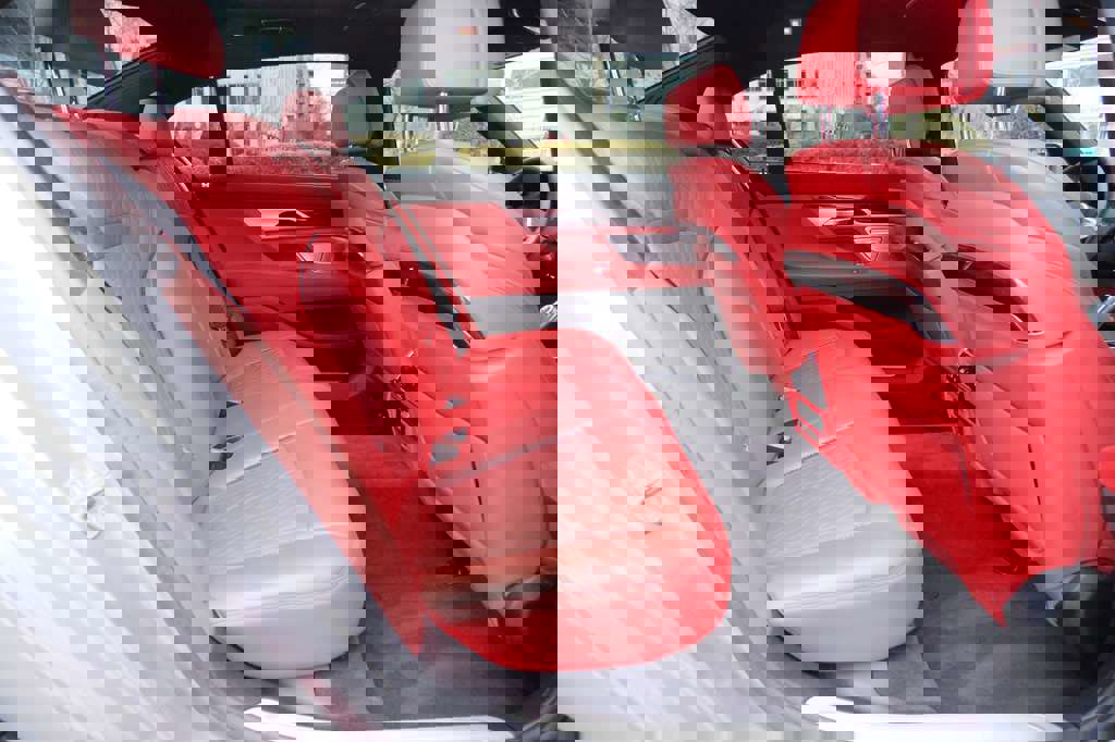 Used 2021 BMW 750i xDrive w/ Executive Package image 27