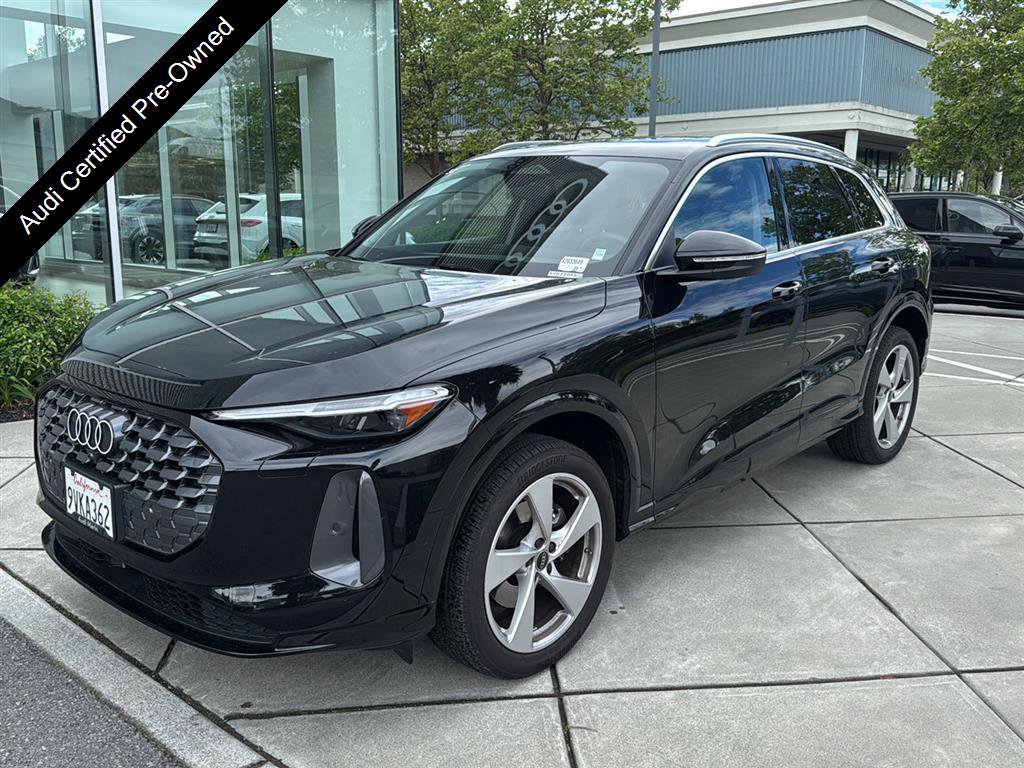 Used 2025 Audi Q5 Premium Plus w/ Premium Plus image 1
