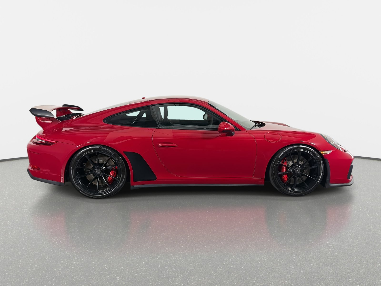 Used 2018 Porsche 911 GT3 RWD image 2