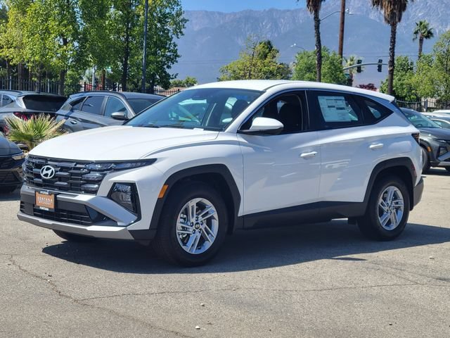 New 2026 Hyundai Tucson SE w/ Tow & Go Package FWD image 2