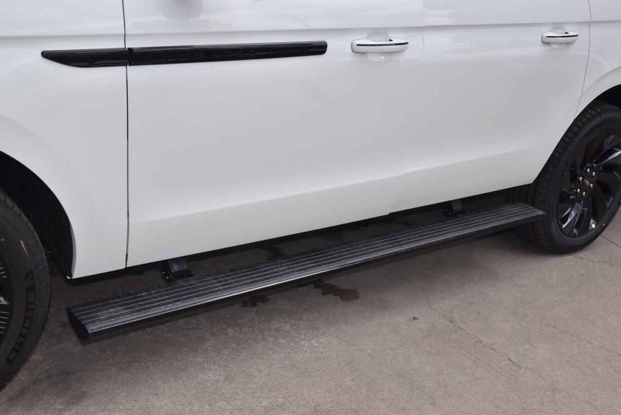 New 2026 Lincoln Navigator L Reserve w/ Jet Appearance Package AWD/4WD image 39