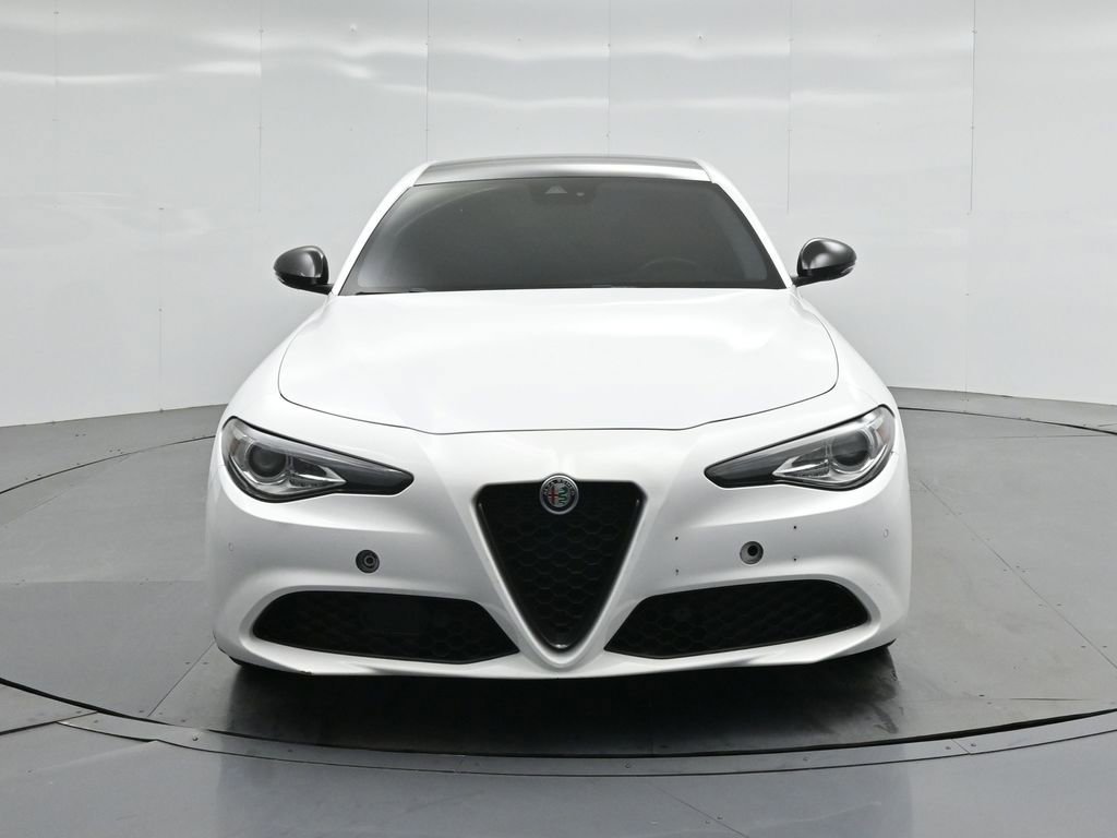 Used 2021 Alfa Romeo Giulia Ti w/ Nero Edizione image 25