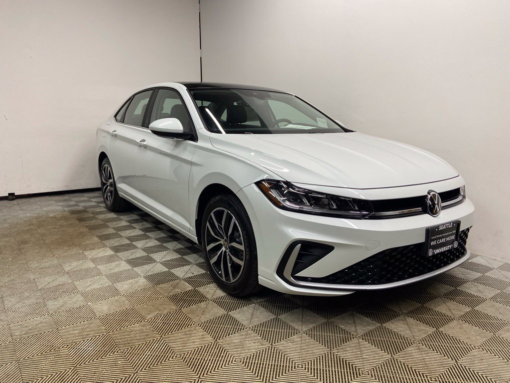 New 2027 Volkswagen Jetta SE FWD image 3