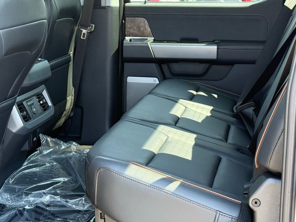 New 2026 Ford F250 4x4 Crew Cab Super Duty image 9