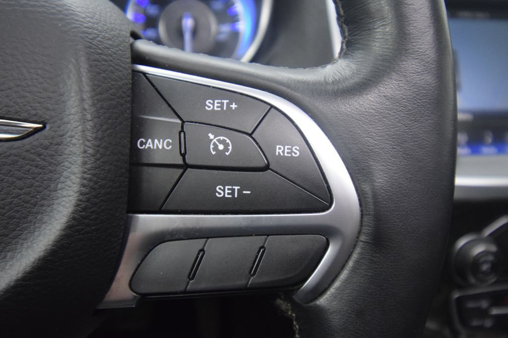 Used 2016 Chrysler 300 C AWD/4WD image 29