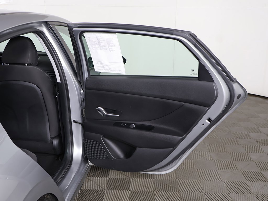 Used 2023 Hyundai Elantra SEL image 20