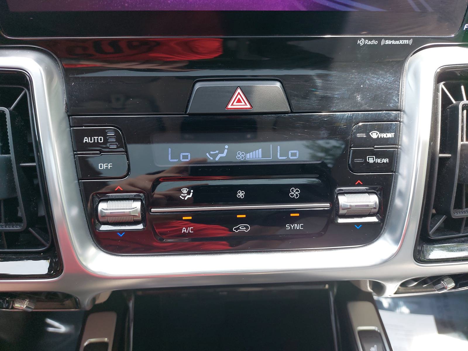 Used 2022 Kia Sorento SX AWD/4WD image 21