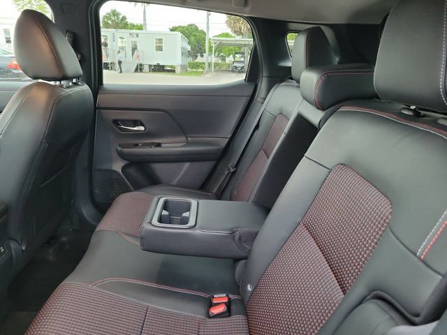 Certified 2026 Nissan Kicks SR FWD image 11