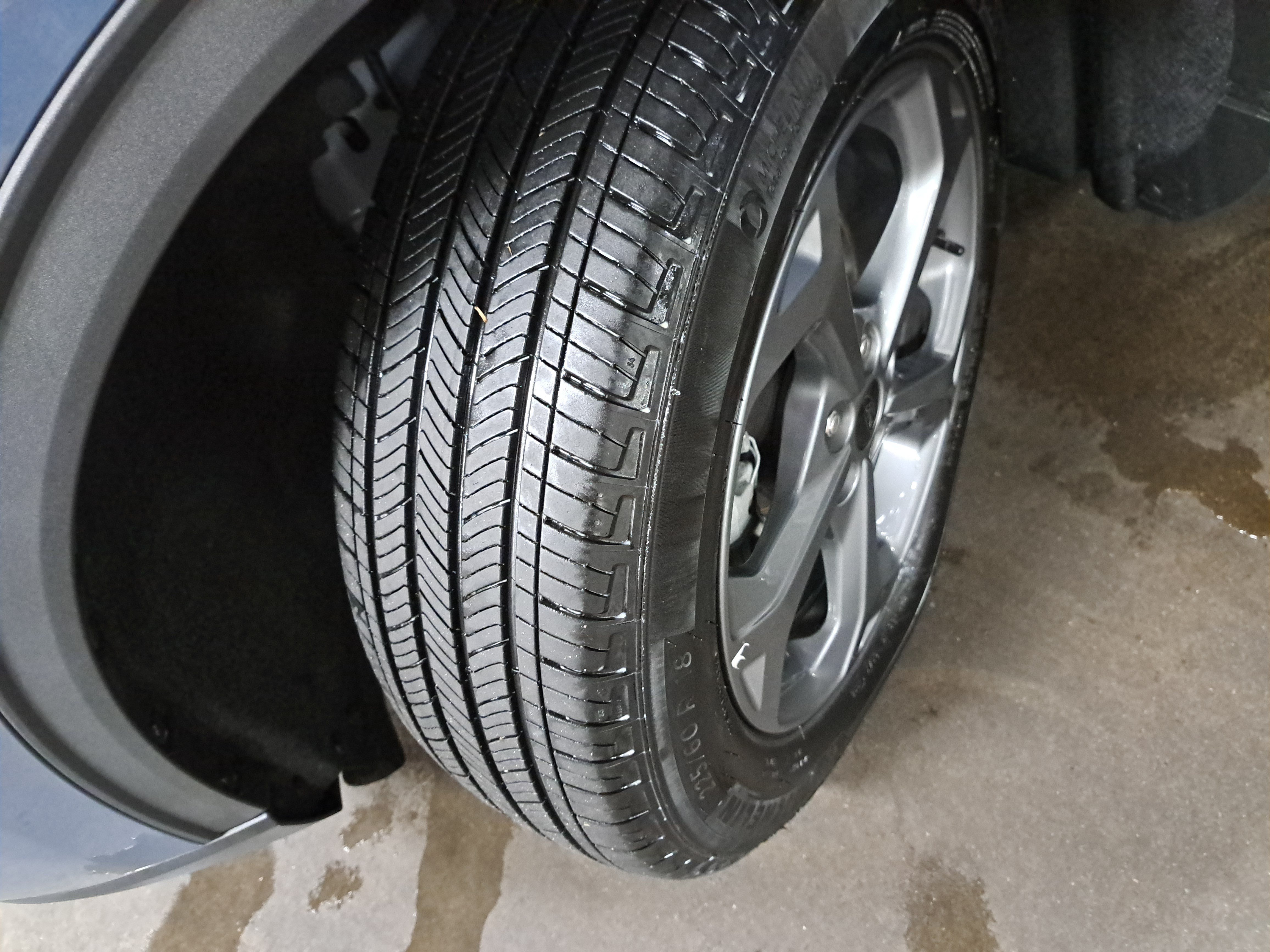 Used 2025 Ford Escape ST-Line FWD image 31