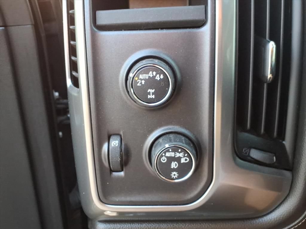 Used 2017 Chevrolet Silverado 1500 LTZ w/ High Desert Package AWD/4WD image 11