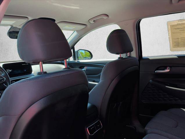 Used 2023 Hyundai Santa Fe SEL FWD image 17