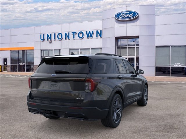 New 2026 Ford Explorer ST-Line w/ ST-Line Street Pack AWD/4WD image 8