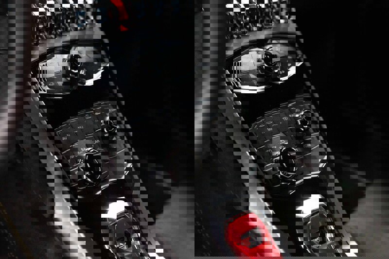 Used 2015 Lamborghini Huracan LP 610-4 image 19