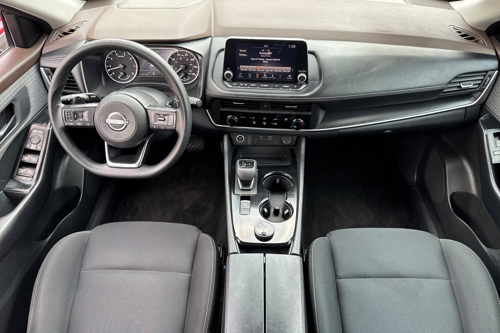 Used 2023 Nissan Rogue S image 13