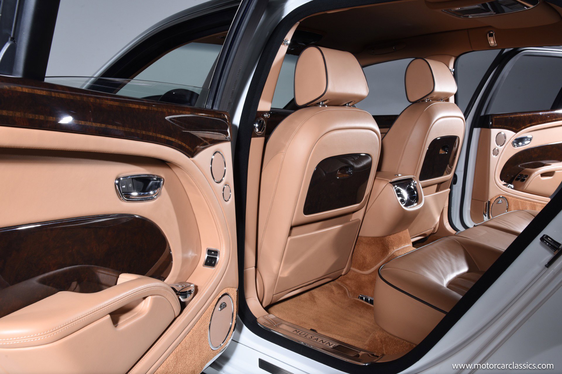 Used 2012 Bentley Mulsanne RWD image 27