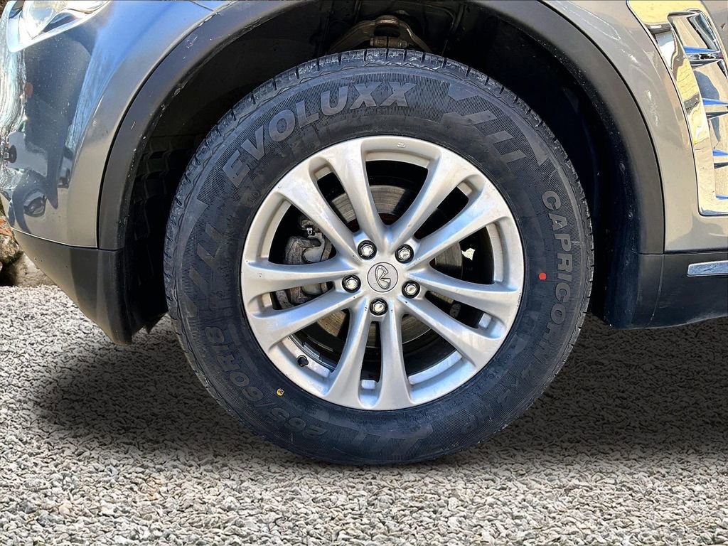 Used 2017 INFINITI QX70 AWD w/ Premium Package image 9