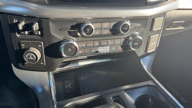 Used 2022 Ford F150 Lariat w/ Equipment Group 502A High image 27