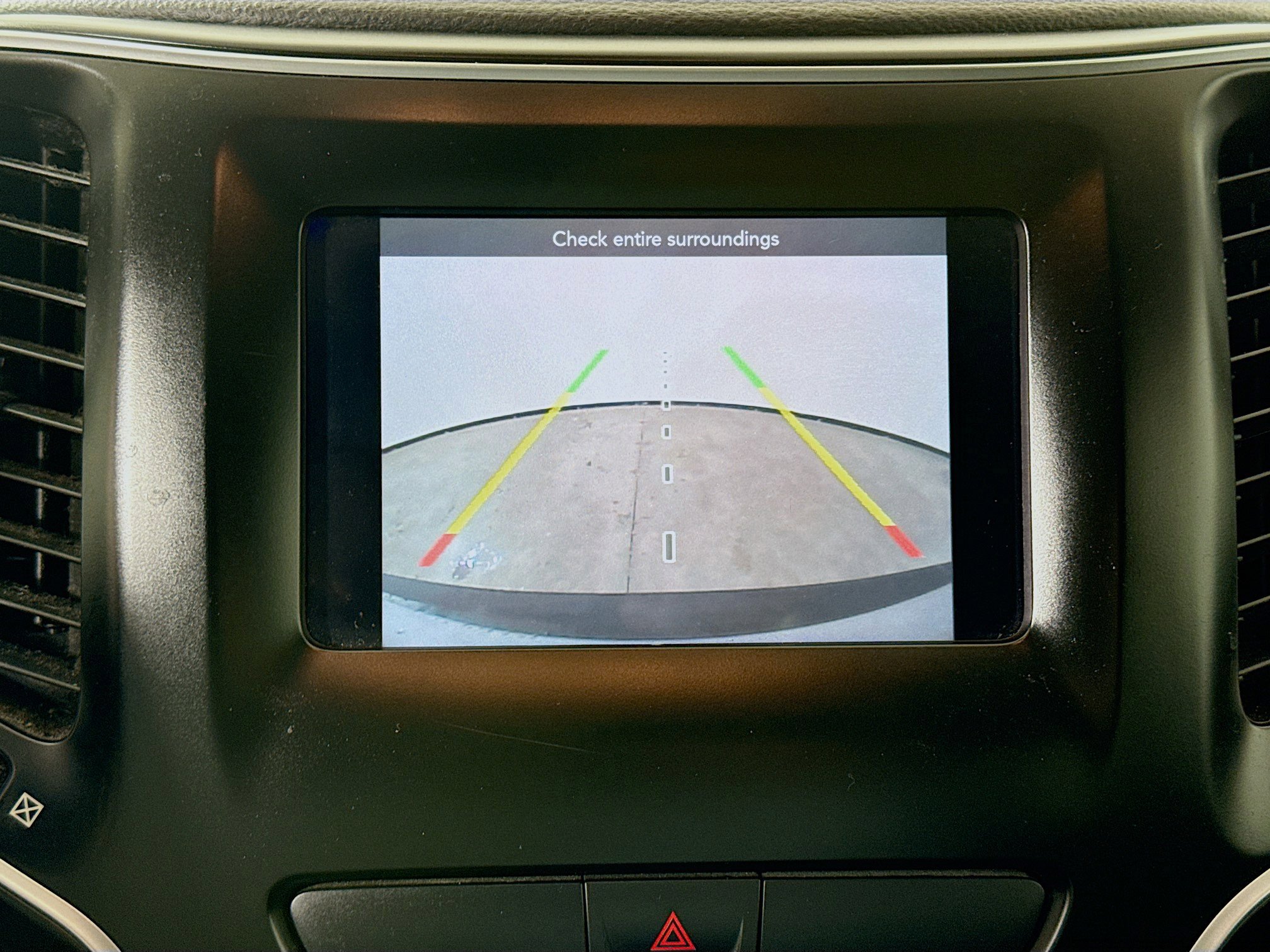 Used 2019 Jeep Cherokee Latitude Plus image 15