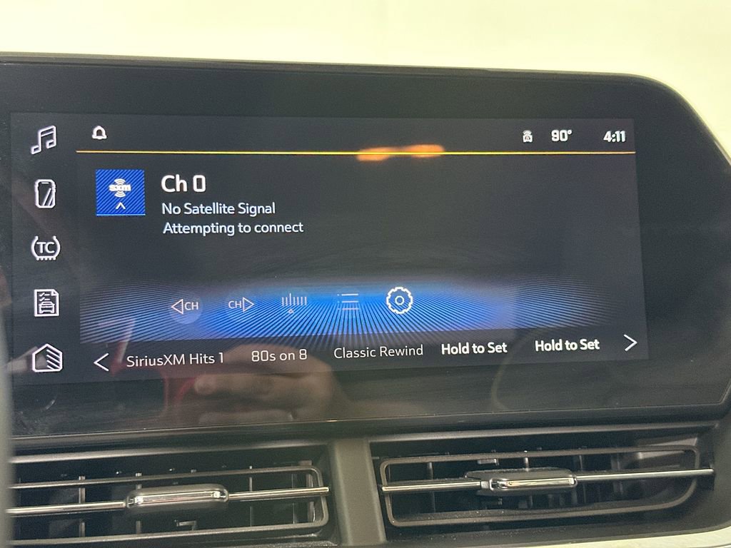 Used 2025 Chevrolet Trax ACTIV w/ Driver Confidence Package FWD image 29