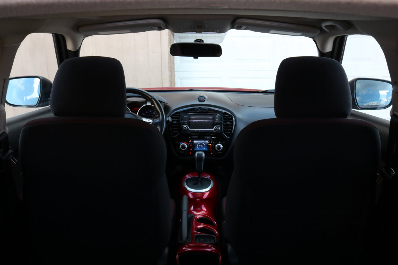 Used 2015 Nissan Juke SV w/ Cold Weather Package image 34