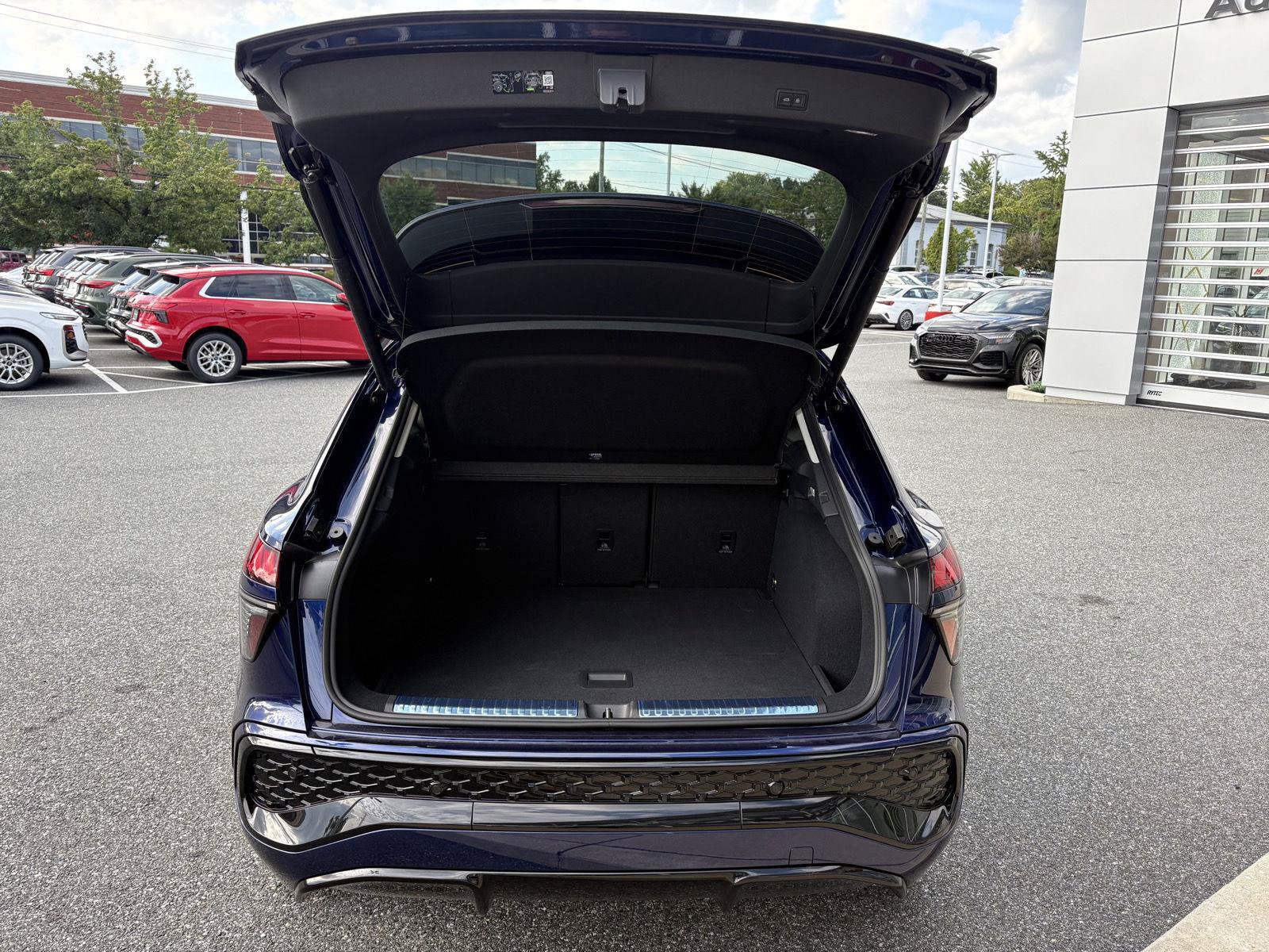 New 2026 Audi Q3 quattro 2.0T AWD/4WD image 28