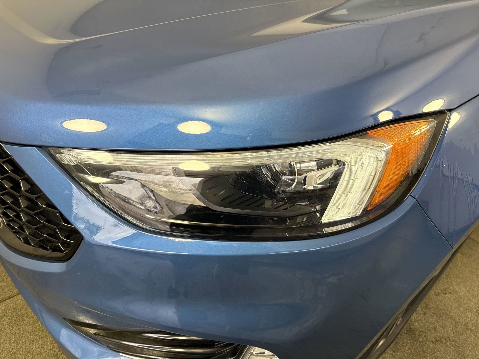 Used 2019 Ford Edge ST image 26