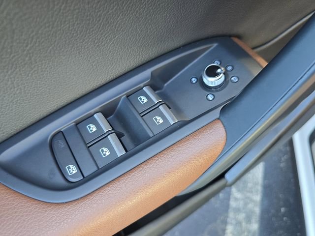 Used 2018 Audi Q5 2.0T Premium Plus w/ Premium Plus Package image 16