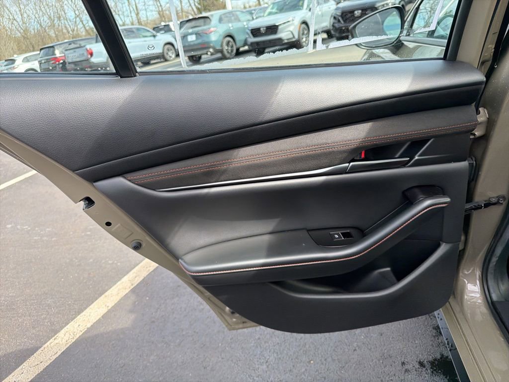 Used 2025 MAZDA MAZDA3 s image 21