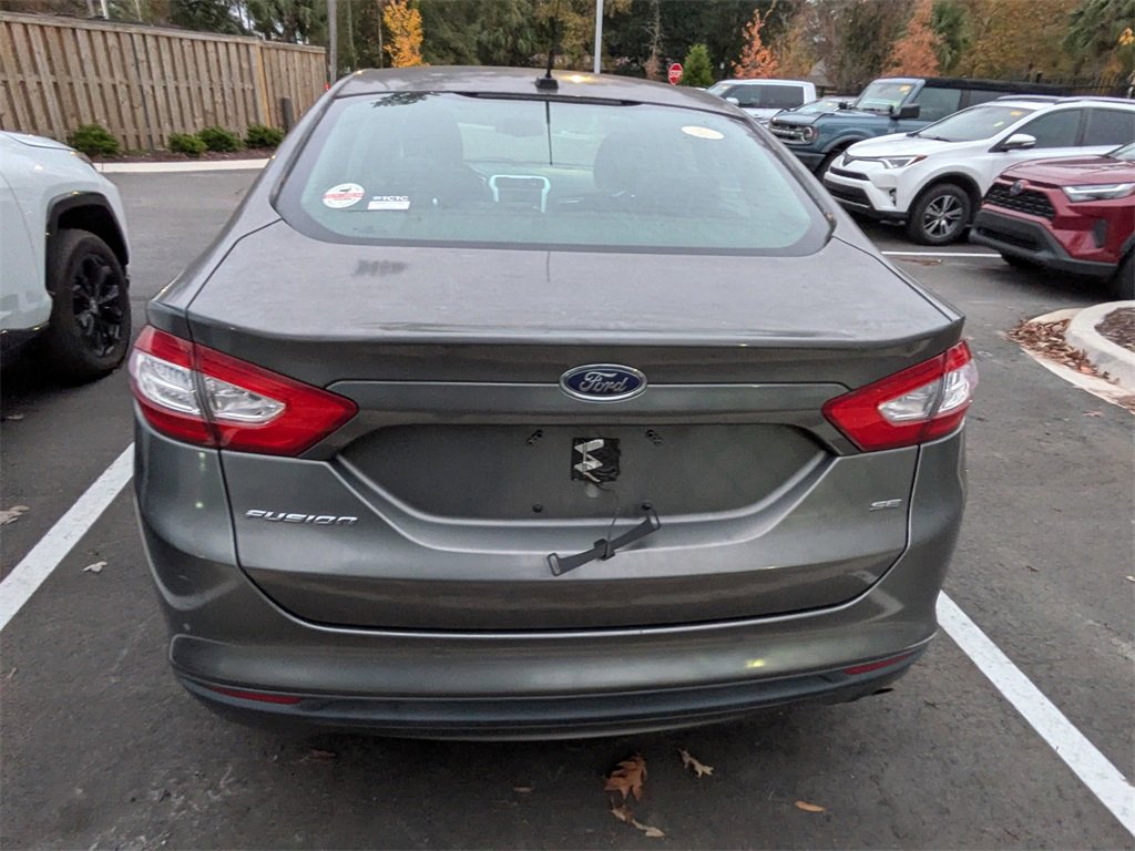 Used 2013 Ford Fusion SE image 5