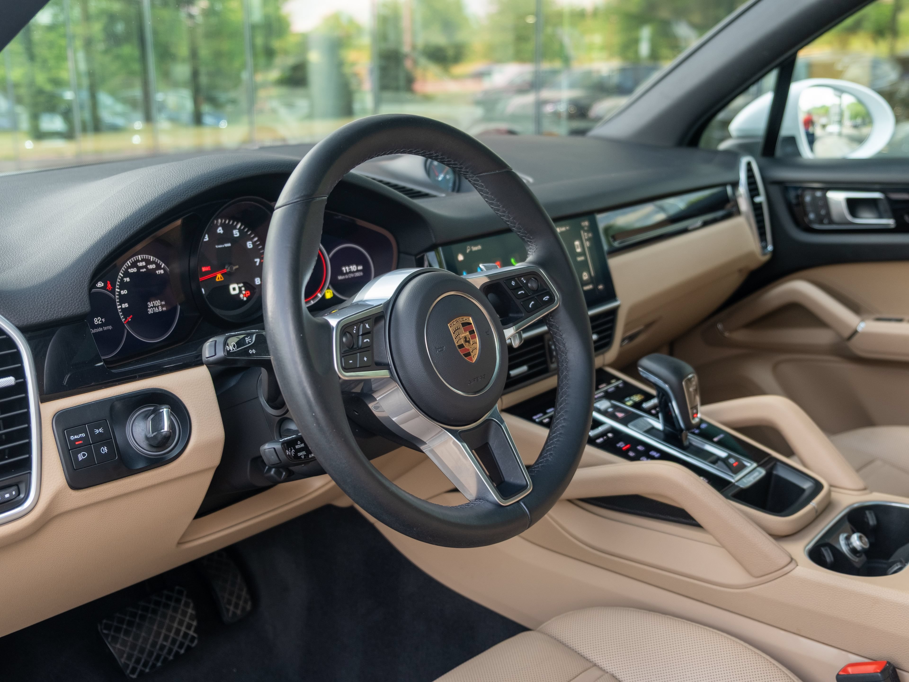 Certified 2023 Porsche Cayenne AWD/4WD image 4