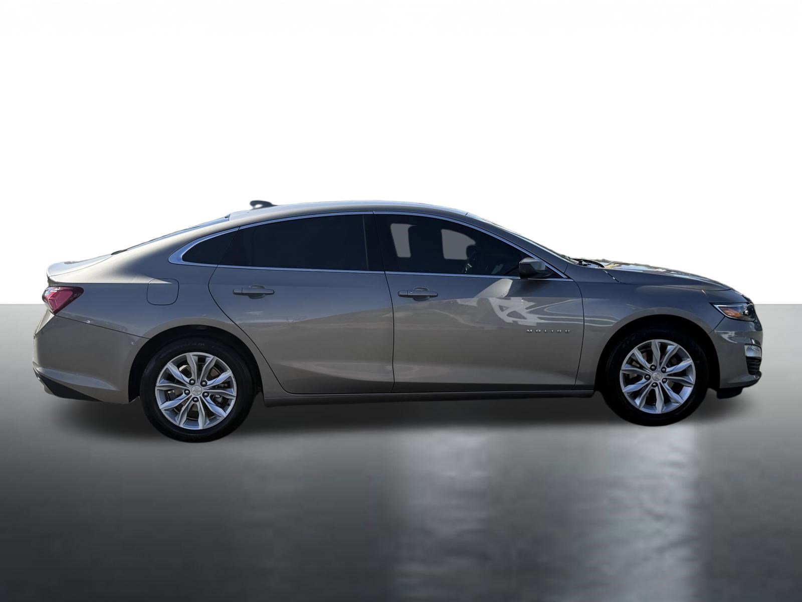 Used 2022 Chevrolet Malibu LT image 9