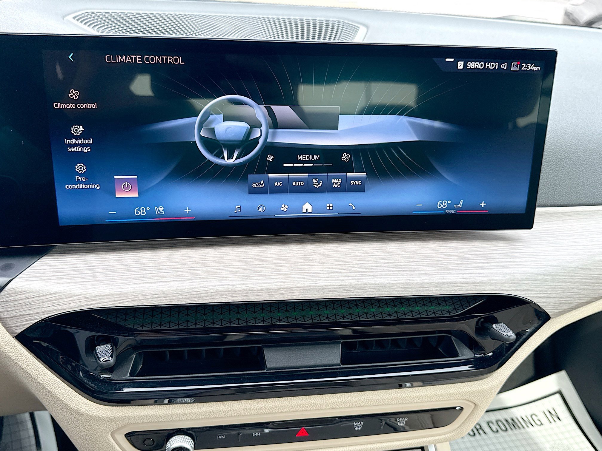 Used 2025 BMW 430i xDrive Coupe w/ Premium Package image 35