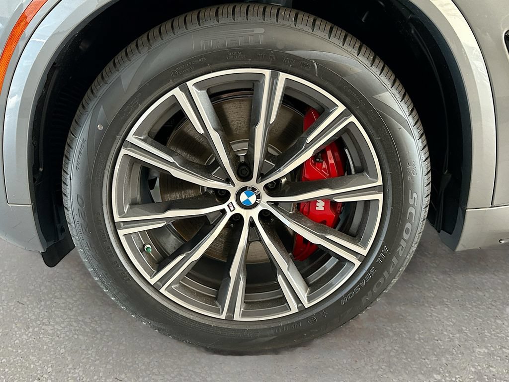 Used 2026 BMW X5 xDrive50e AWD/4WD image 33