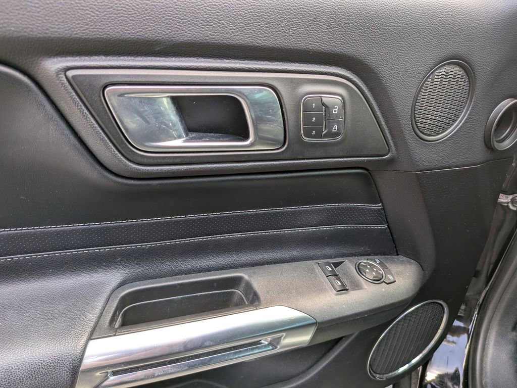 Used 2021 Ford Mustang GT Premium w/ GT Performance Package RWD image 18