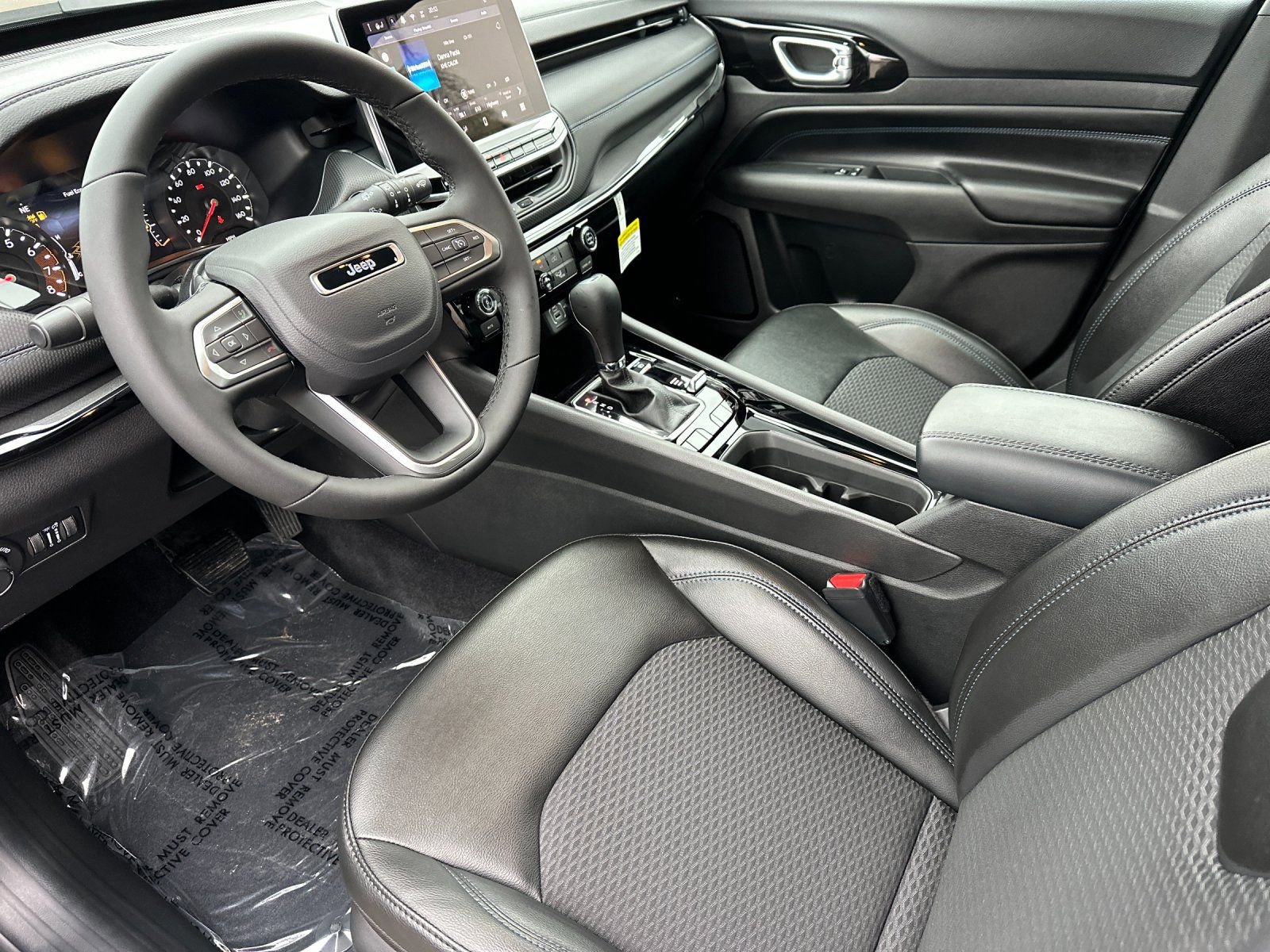New 2026 Jeep Compass Latitude AWD/4WD image 9
