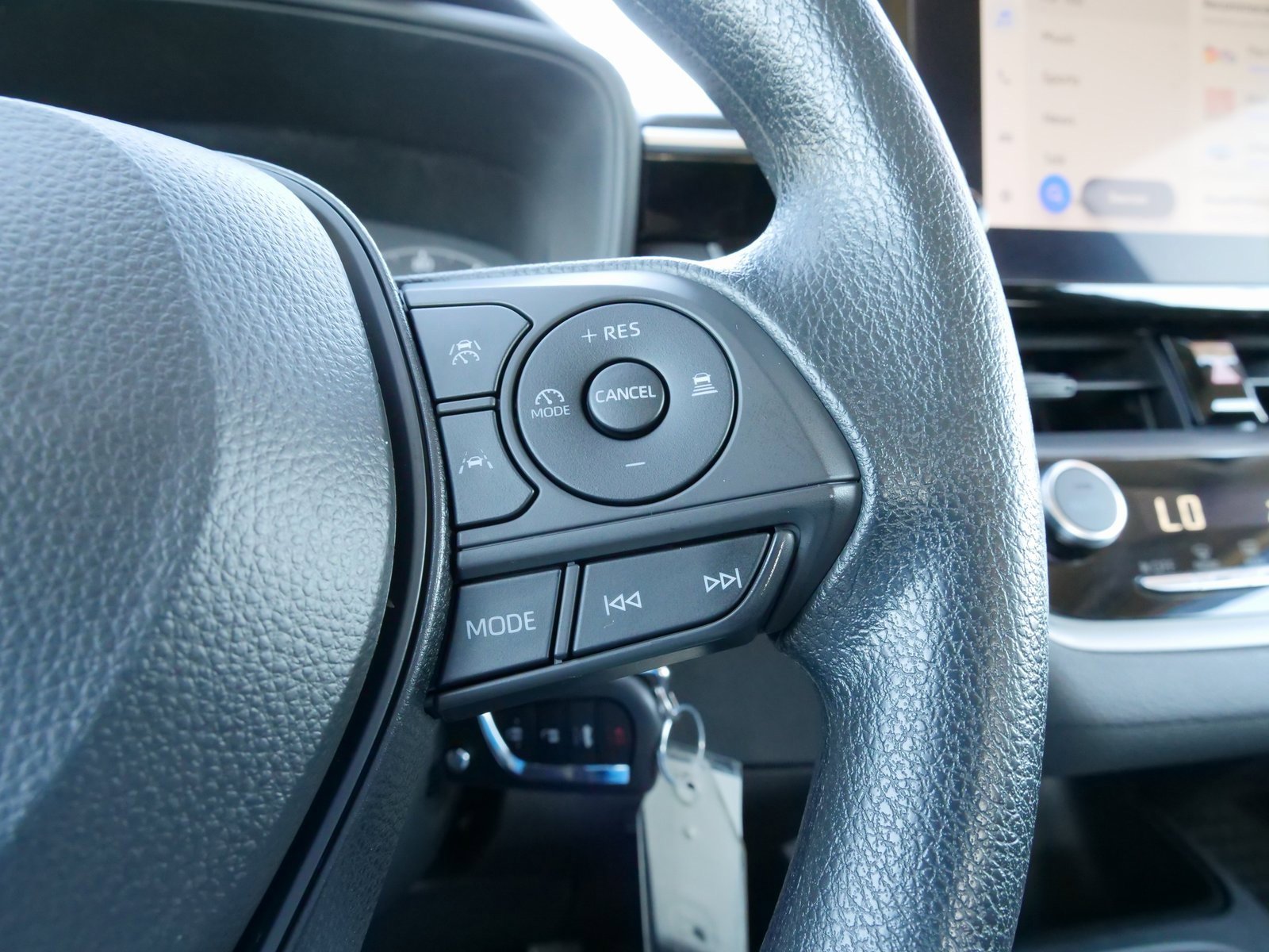 Used 2024 Toyota Corolla LE image 23