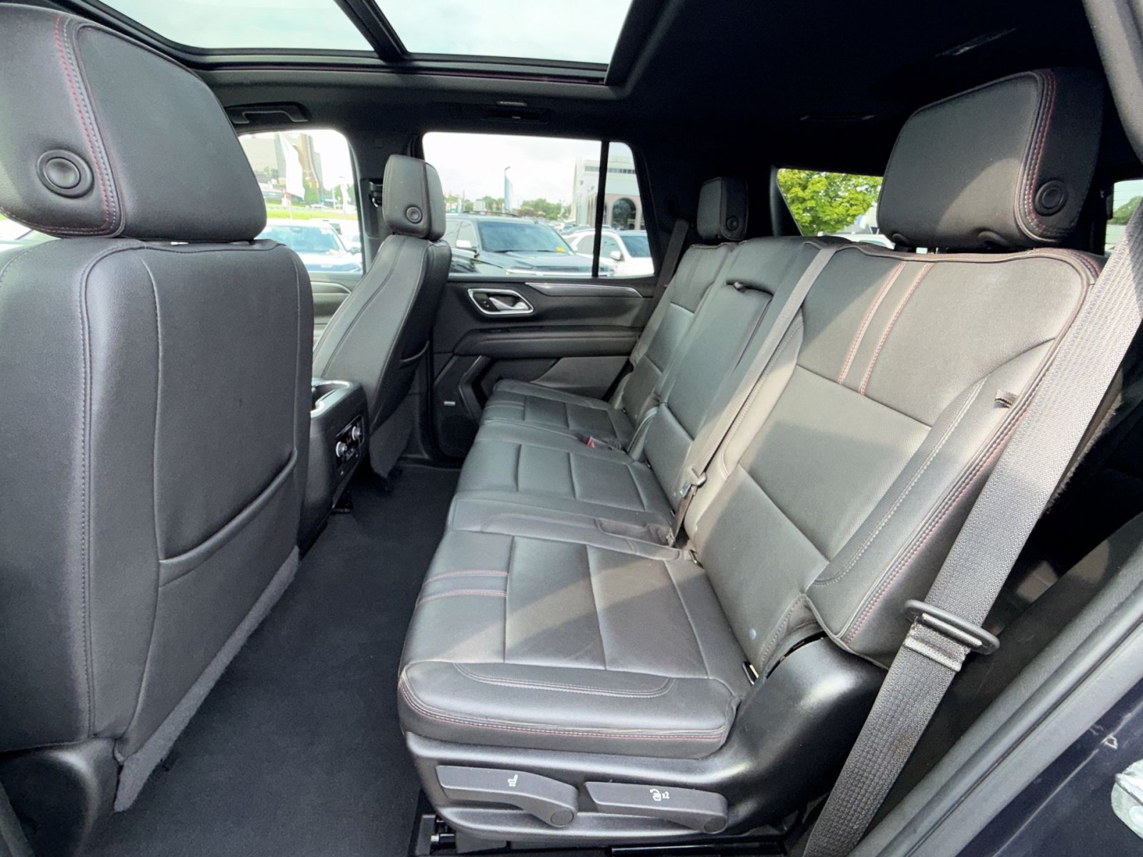 Used 2023 Chevrolet Tahoe RST AWD/4WD image 22