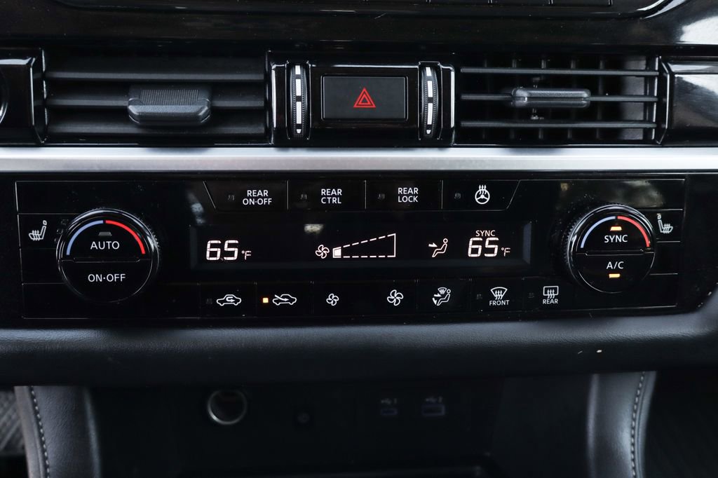 Used 2025 Nissan Pathfinder SL w/ SL Premium Package image 31