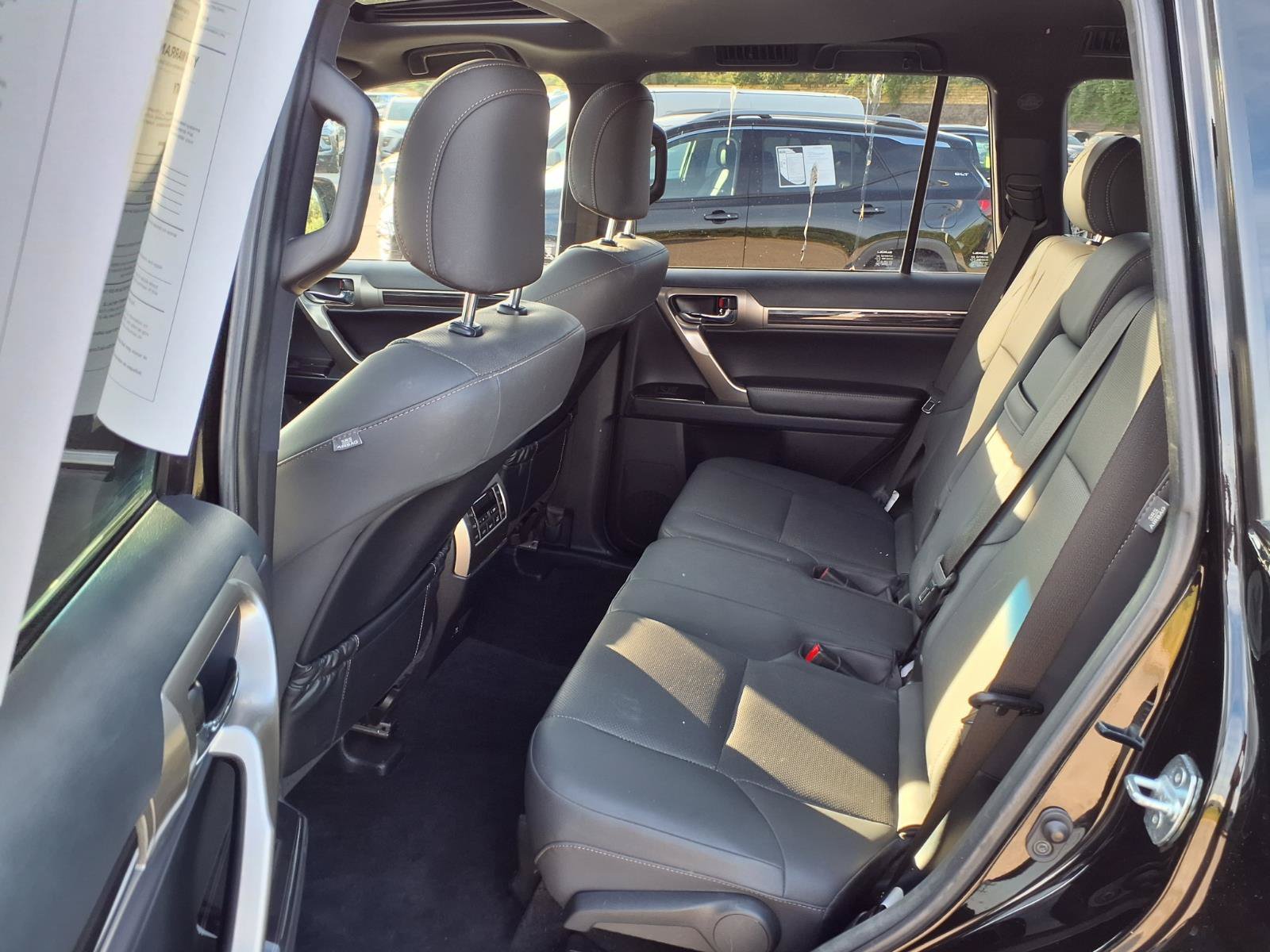 Used 2021 Lexus GX 460 Premium w/ Premium Package AWD/4WD image 28