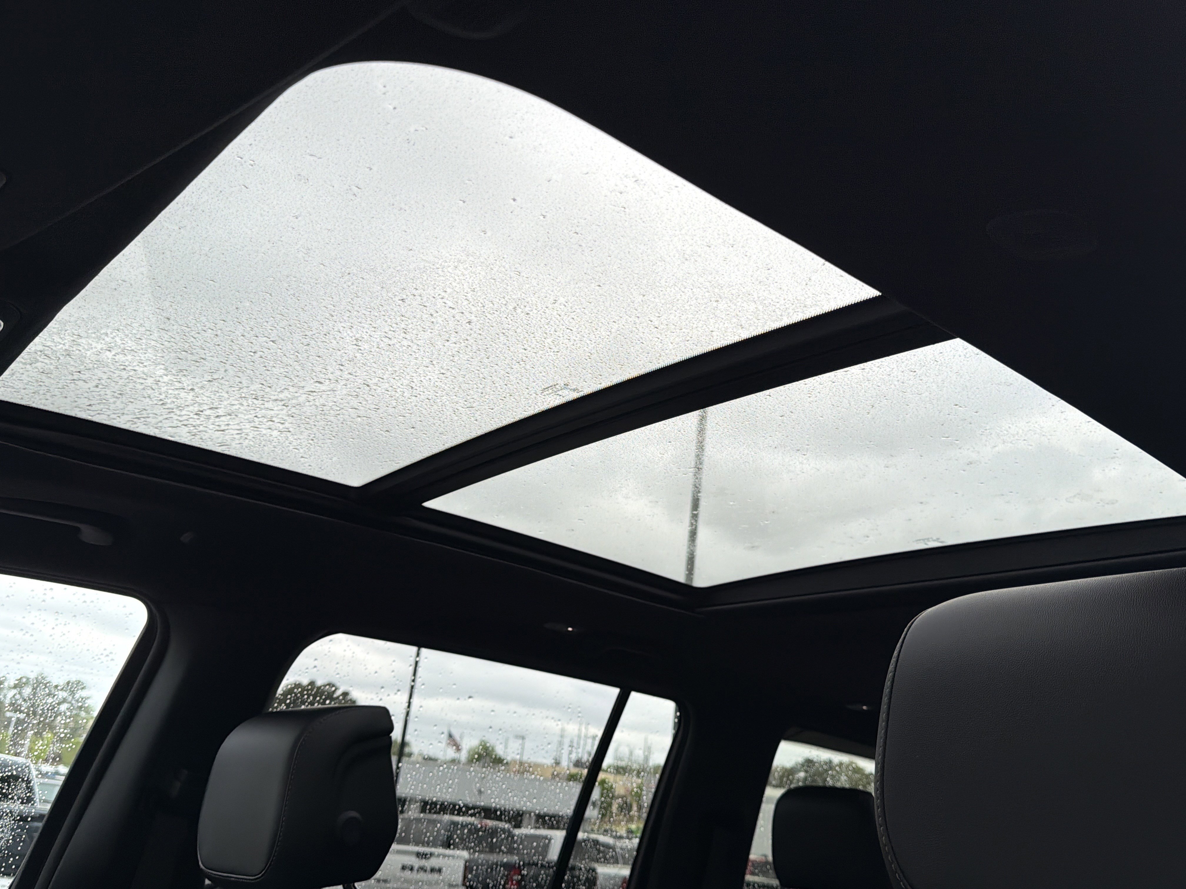 New 2026 Jeep Grand Wagoneer L 2WD w/ Premium Group I image 39