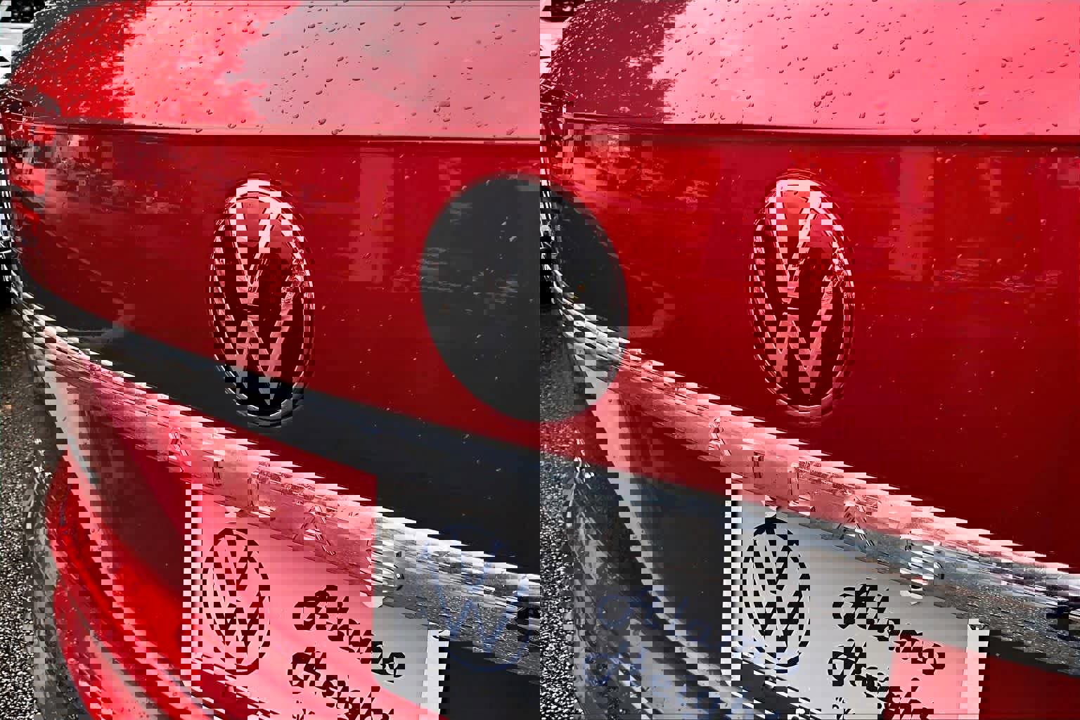 Certified 2022 Volkswagen Atlas Cross Sport SE w/ Black Wheel Package image 32