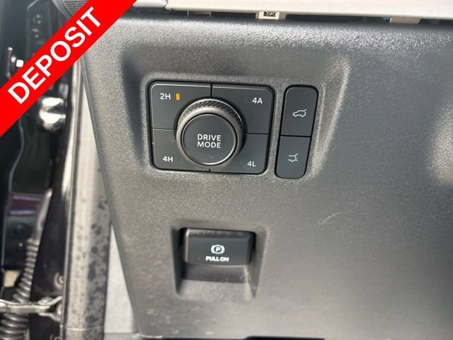 Used 2025 Ford Expedition Active image 38